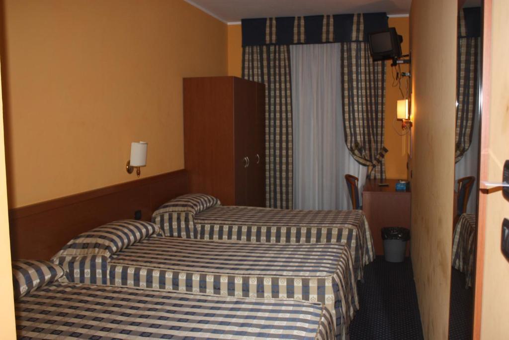 Hotel Tre Denti Cantalupa Exterior photo